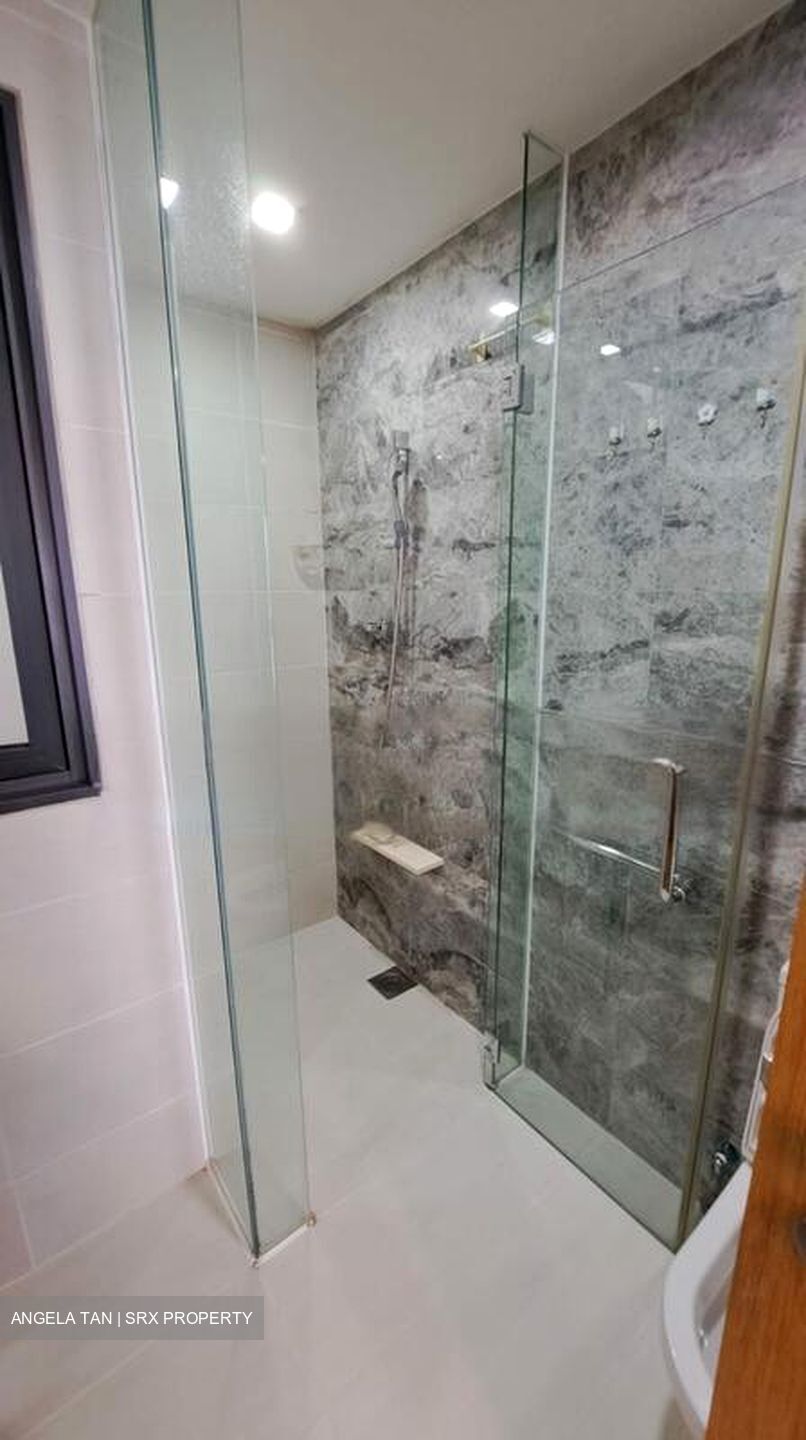 The Lakefront Residences (D22), Condominium #479824281